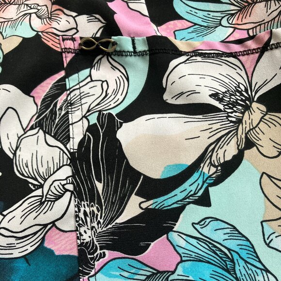 Cherokee Infinity Scrub top - Picture 3 of 6